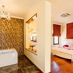 Hotel Almond Holiday Village & 3*
