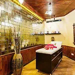 Almond Holiday Village & 3*