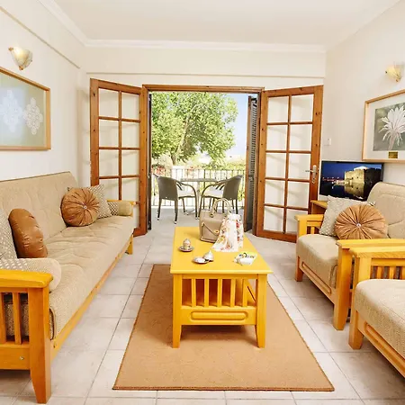 Almond Holiday Village & 3*