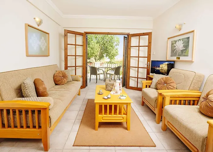 Almond Holiday Village & 3*