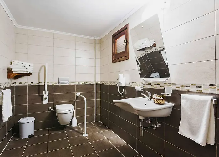 Almond Holiday Village & Hotel 3*